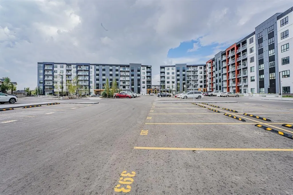 60 skyview ranch Road NE, #1305