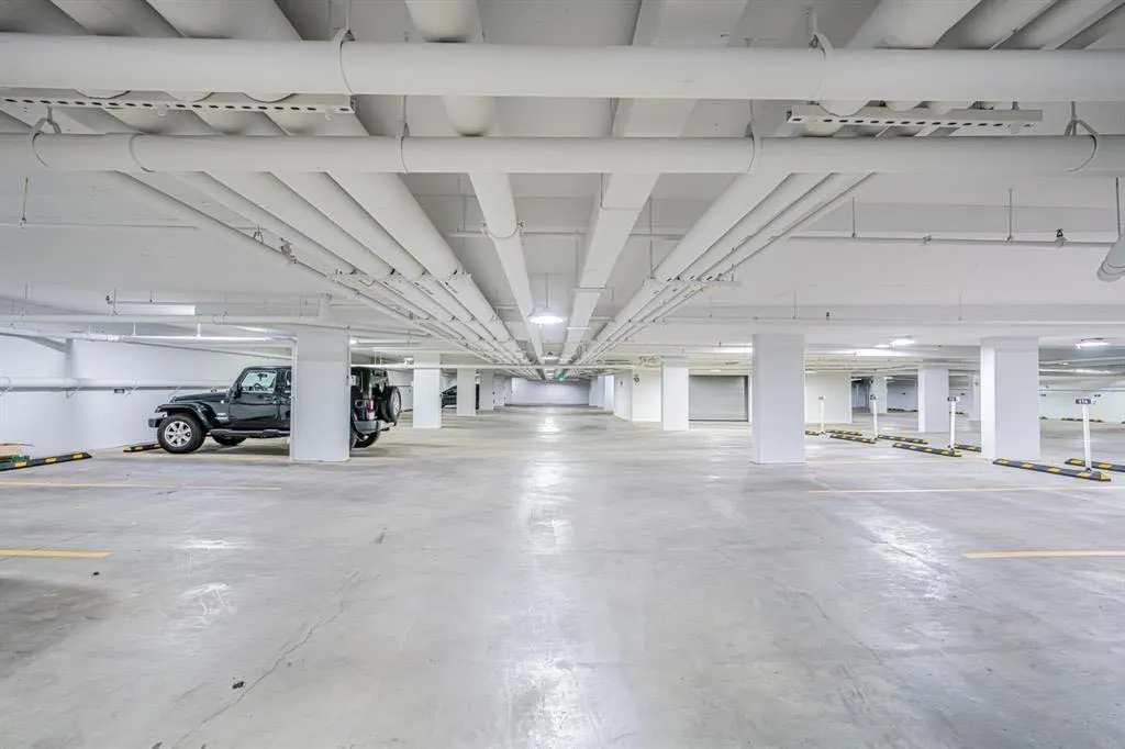 60 skyview ranch Road NE, #1305