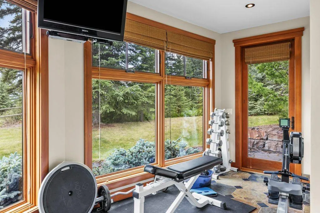 517 Silvertip Pointe