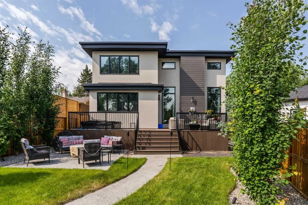 110 Lissington Drive SW