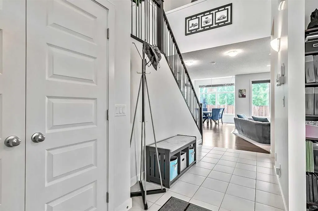 6 Drake Landing Gate