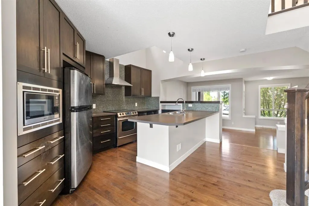 235 Auburn Bay Heights SE