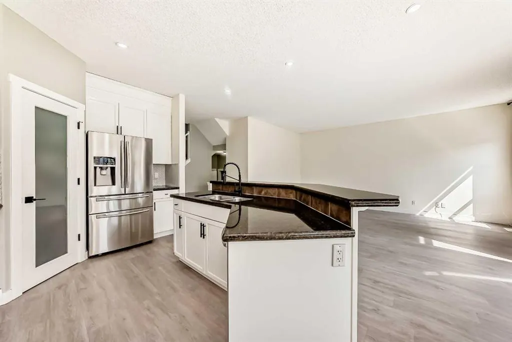 301 Brightonstone Green SE