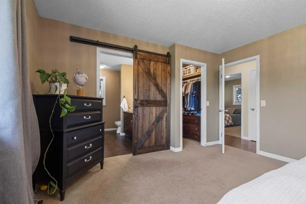 80057 Highwood Meadows Drive E