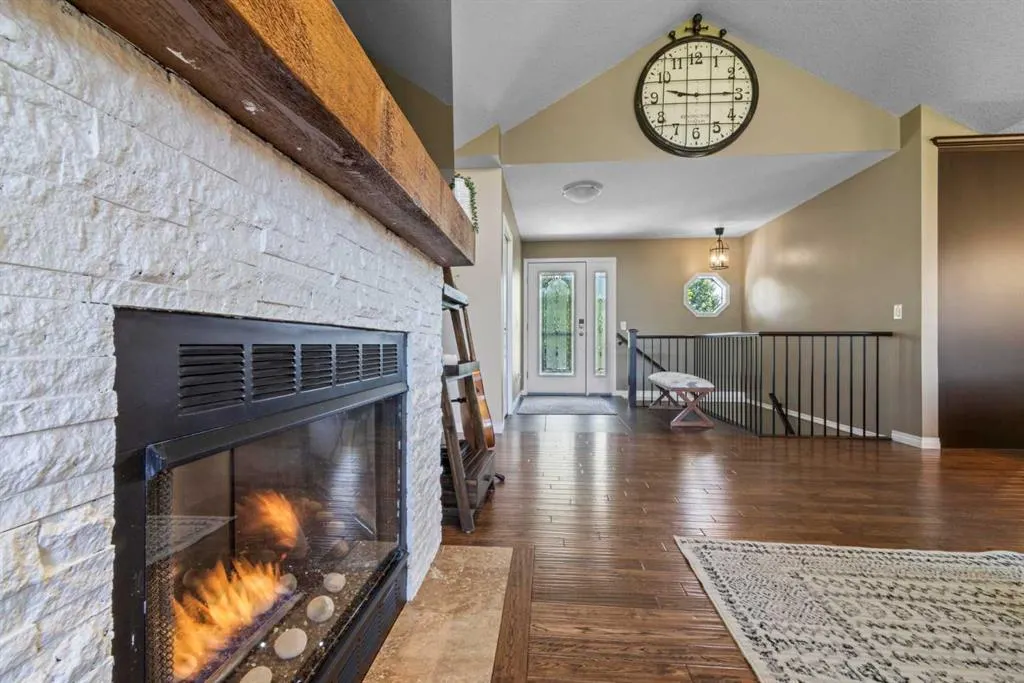 80057 Highwood Meadows Drive E