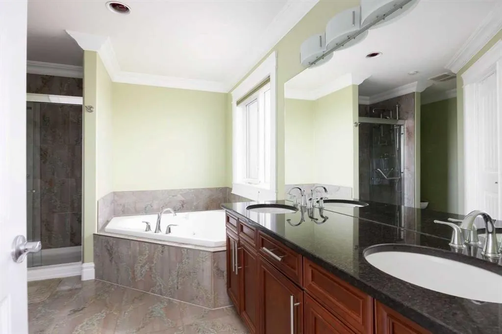 145 Fireweed Crescent