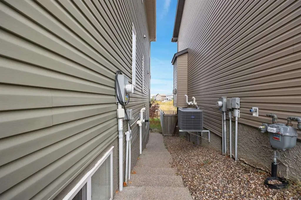 145 Fireweed Crescent