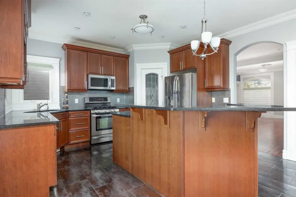 145 Fireweed Crescent