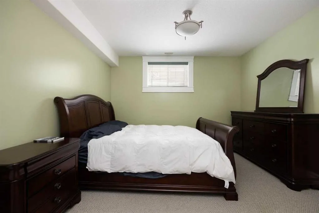 145 Fireweed Crescent