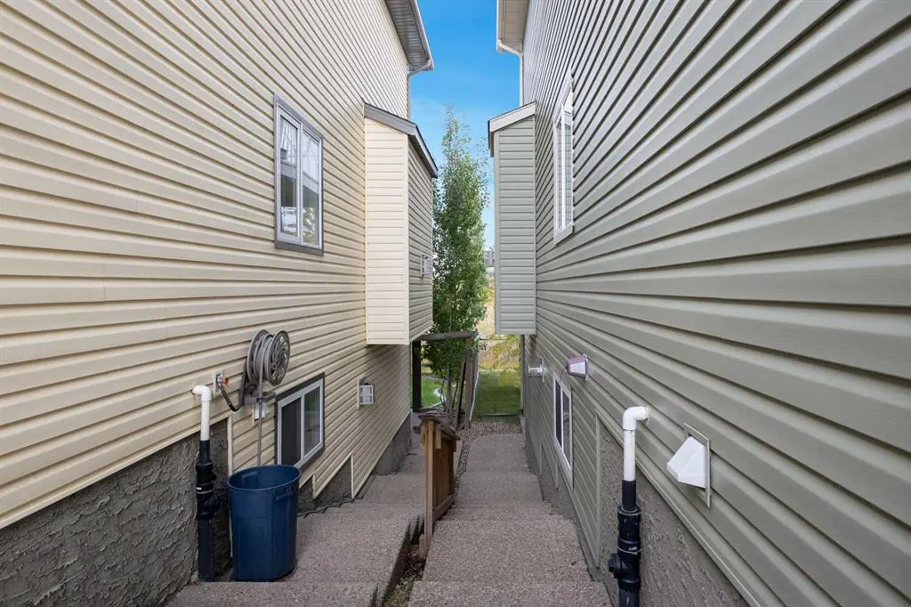 145 Fireweed Crescent