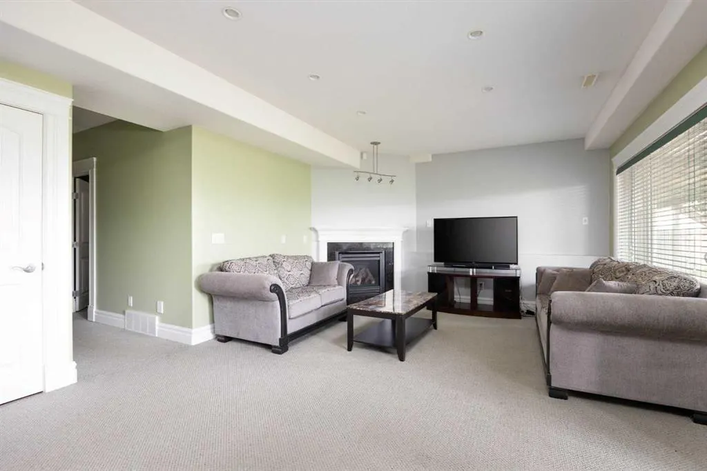 145 Fireweed Crescent