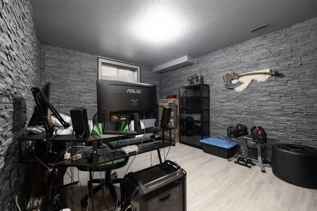 155 Pew Lane