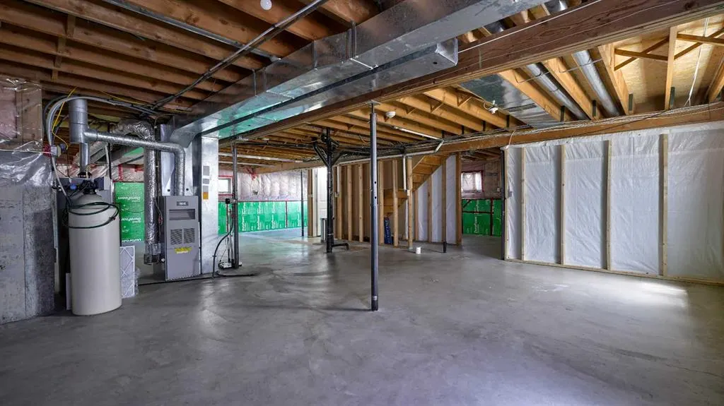 78 Athabasca Crescent