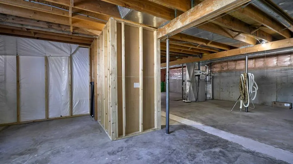 78 Athabasca Crescent