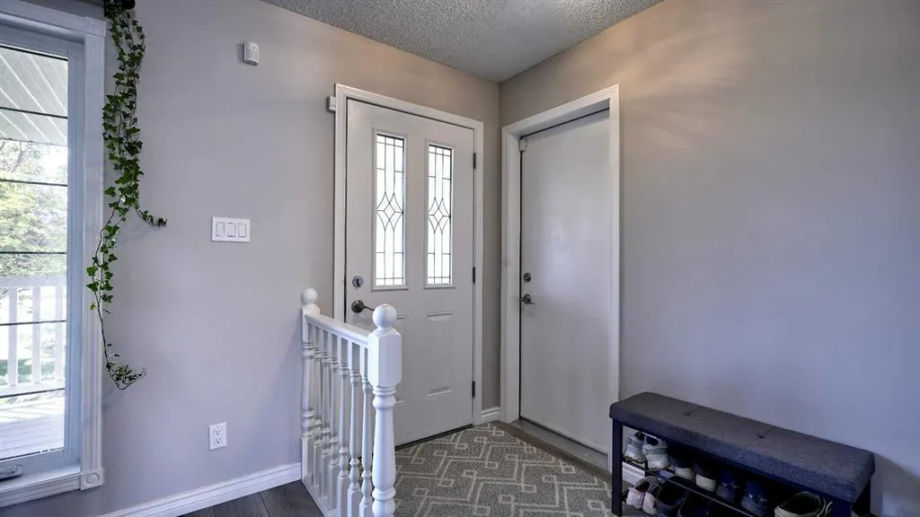 78 Athabasca Crescent