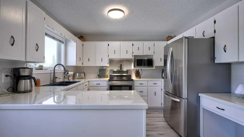 78 Athabasca Crescent