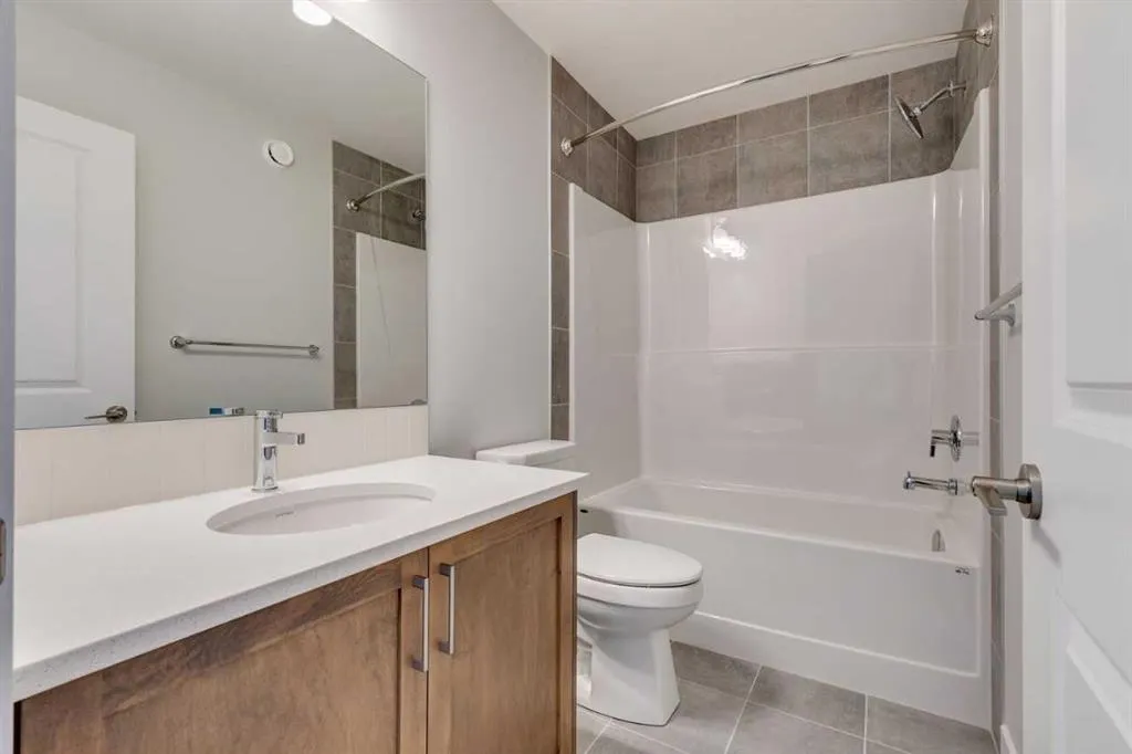 105 Legacy Reach Crescent SE