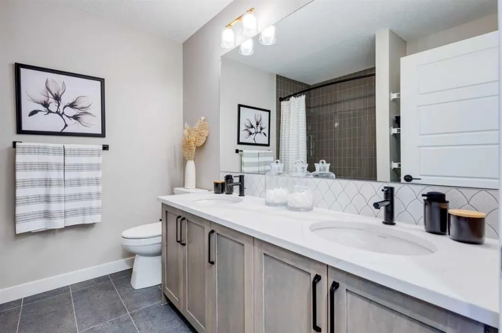 105 Legacy Reach Crescent SE