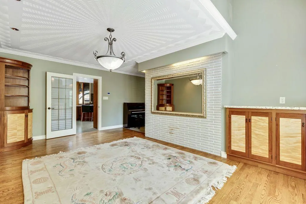 35 Eagle Ridge Drive SW