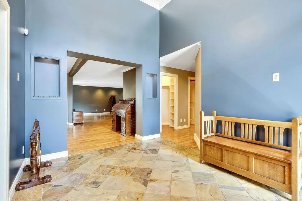 35 Eagle Ridge Drive SW
