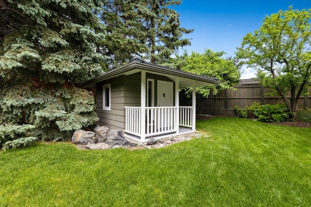 35 Eagle Ridge Drive SW