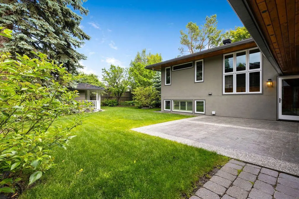 35 Eagle Ridge Drive SW