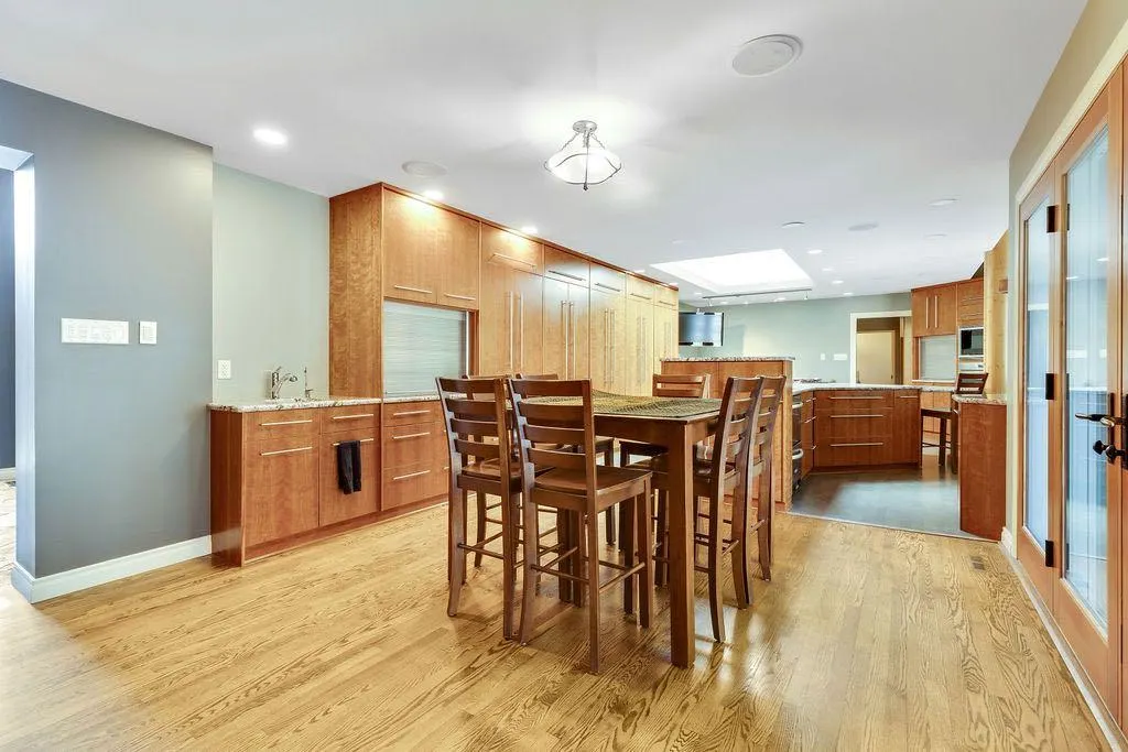 35 Eagle Ridge Drive SW