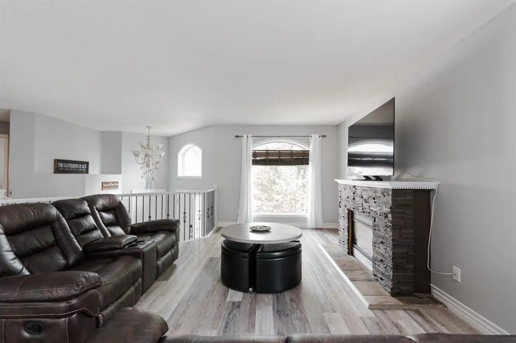 132 Breukel Crescent