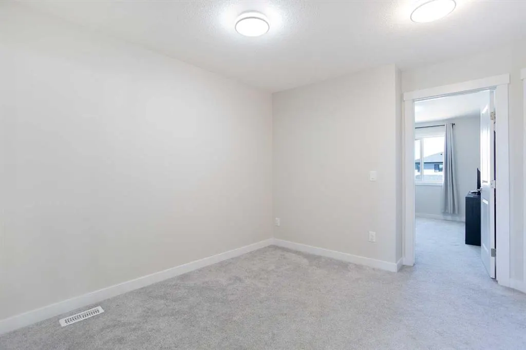 80 Belvedere Park SE