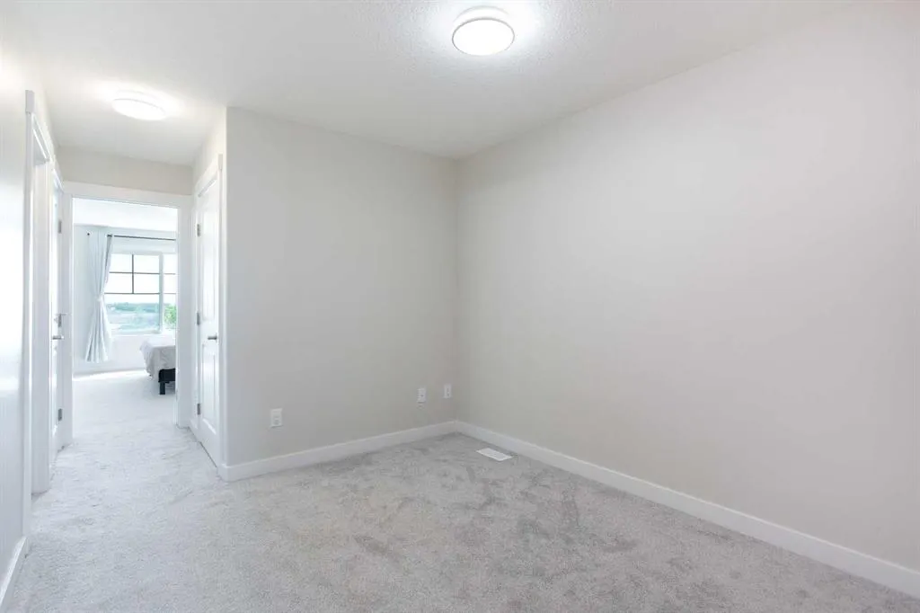80 Belvedere Park SE