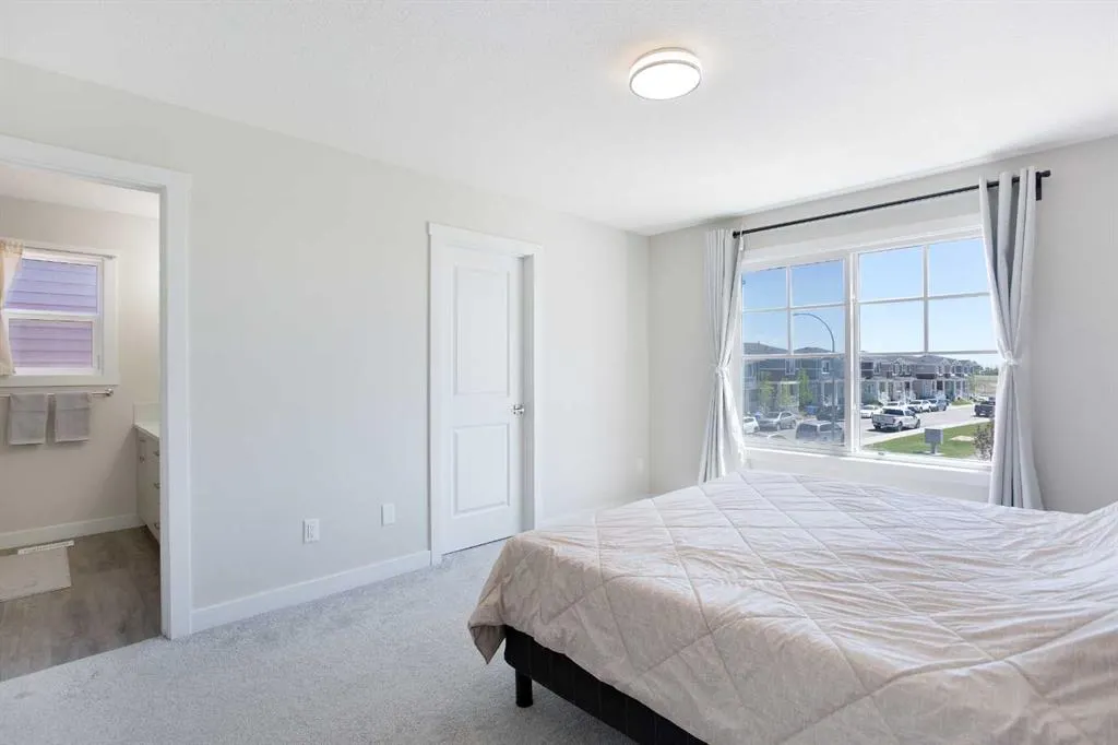 80 Belvedere Park SE