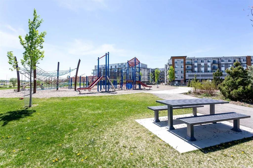 80 Belvedere Park SE