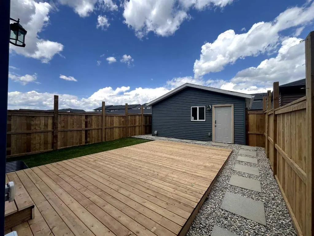 80 Belvedere Park SE