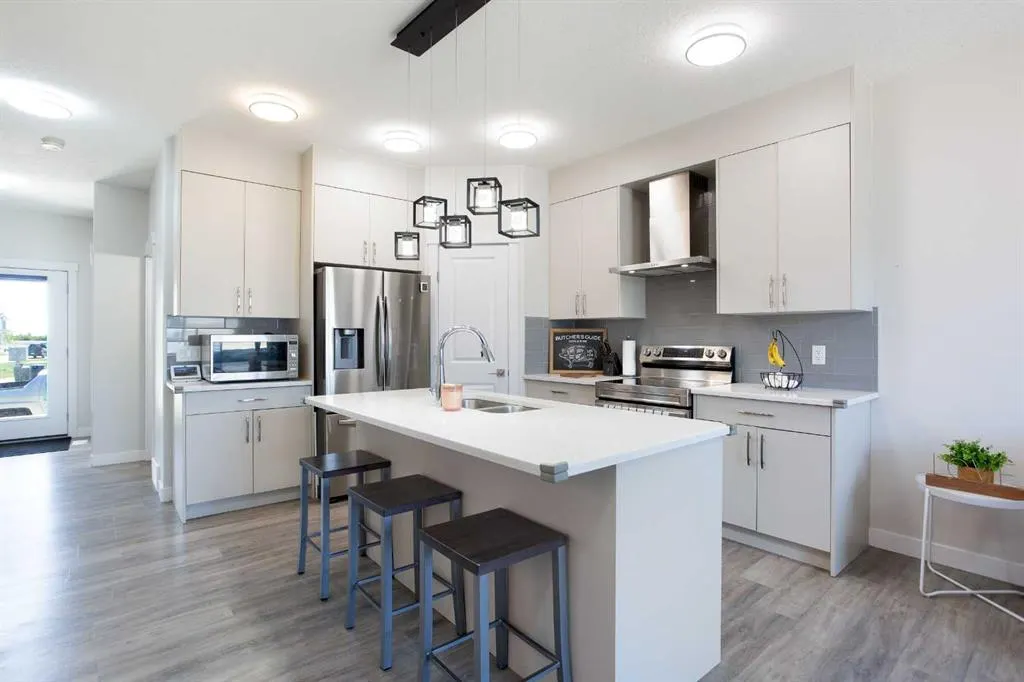 80 Belvedere Park SE