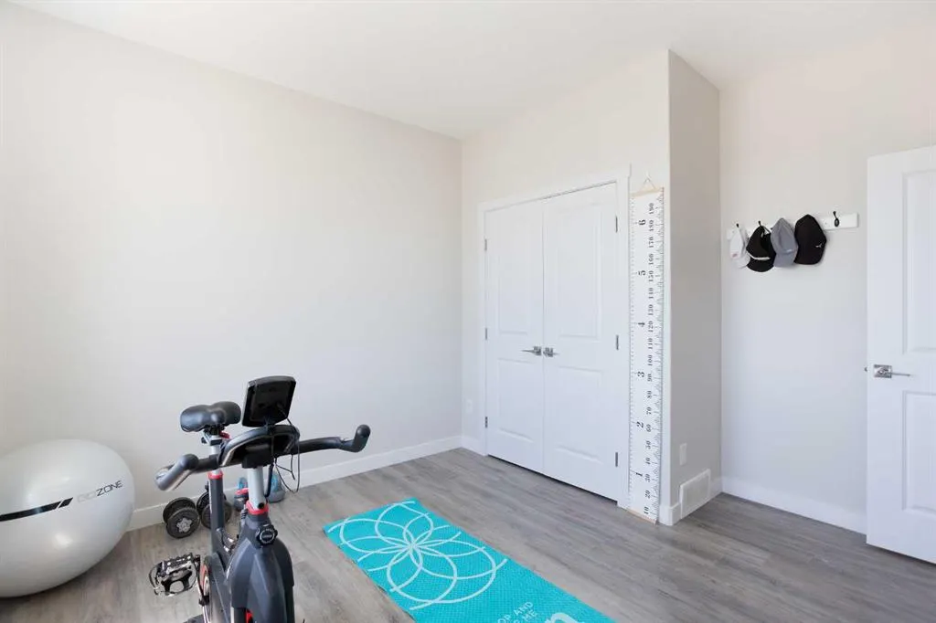 80 Belvedere Park SE