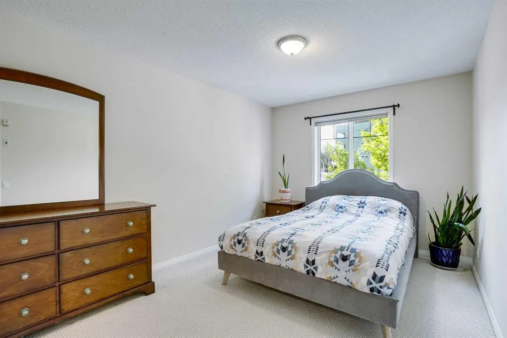 1811 34 Avenue SW, #319