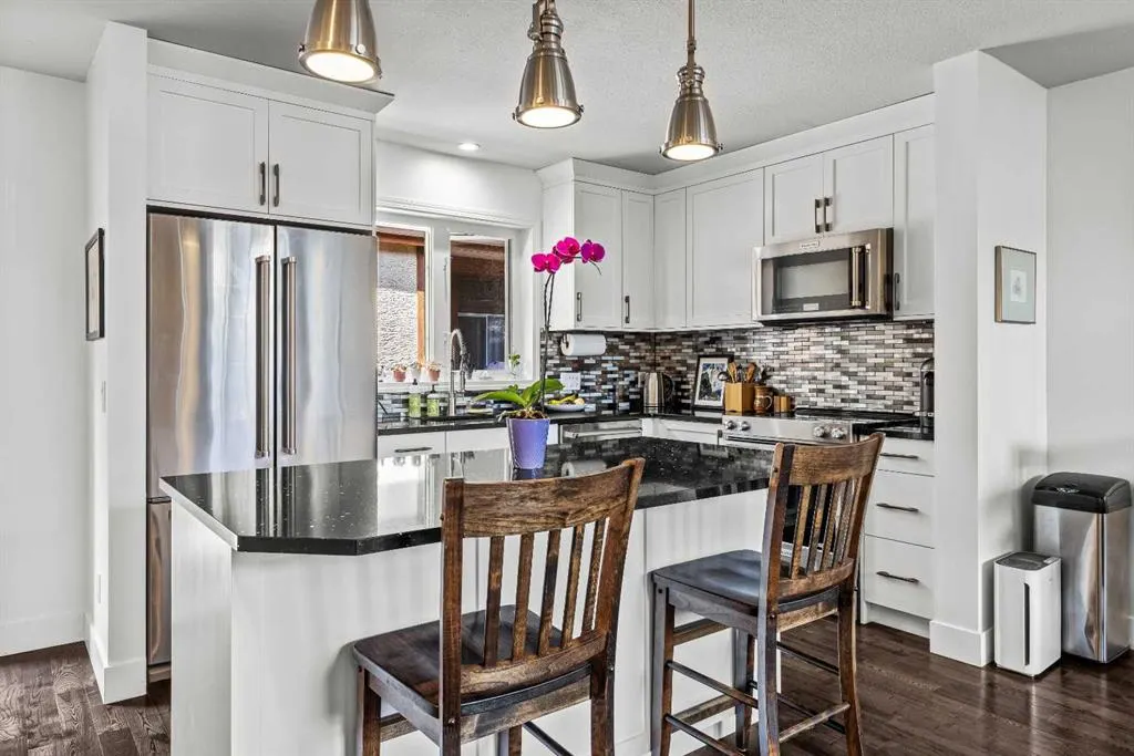601 4 Street, #3