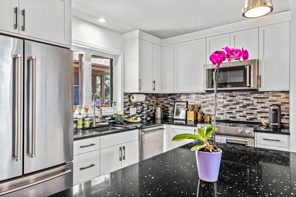 601 4 Street, #3