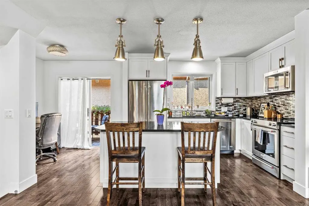 601 4 Street, #3