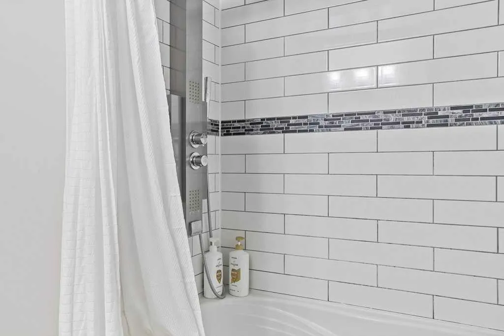 601 4 Street, #3