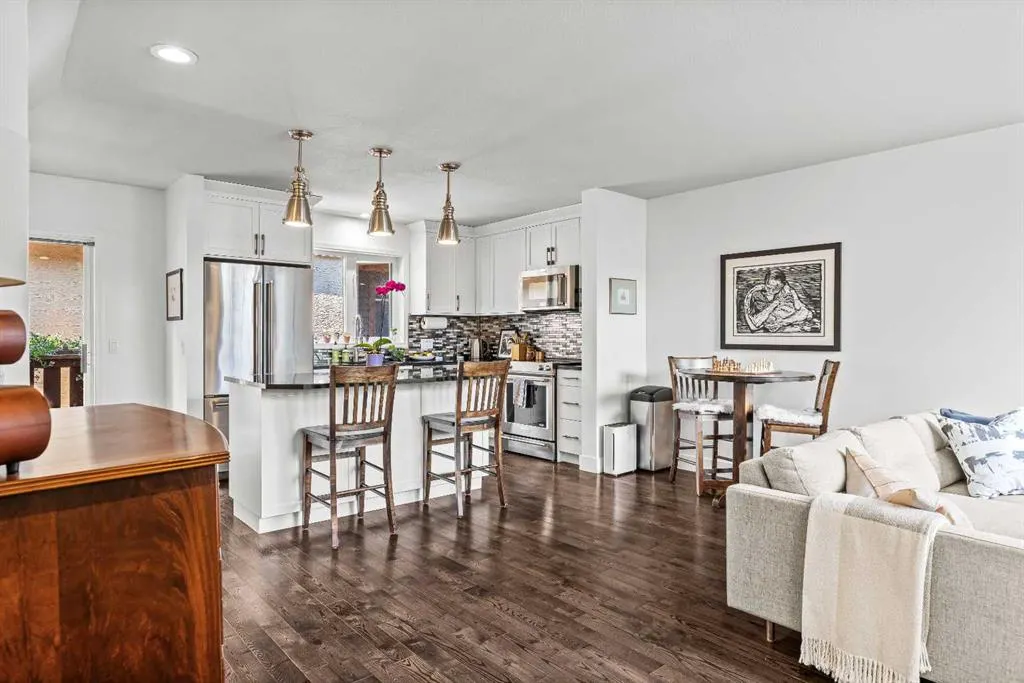 601 4 Street, #3