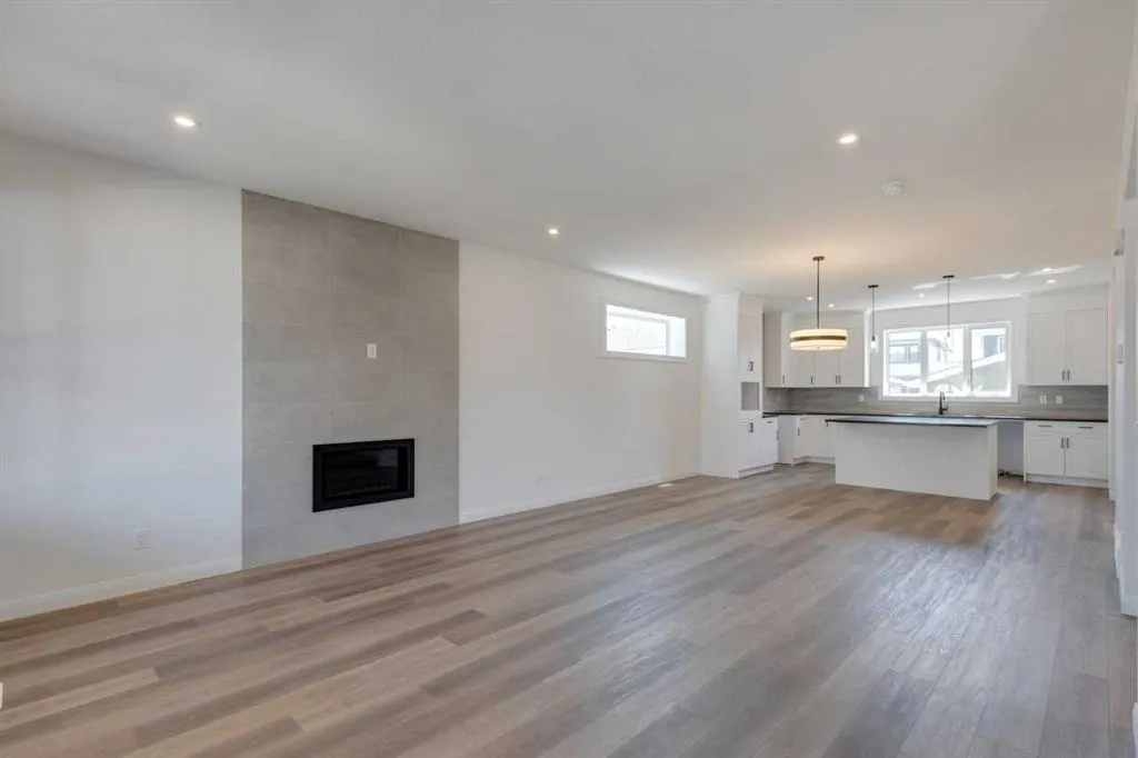 588 Grayling Bend
