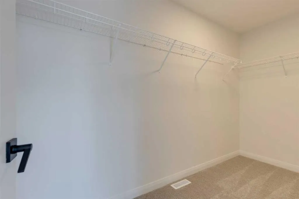588 Grayling Bend