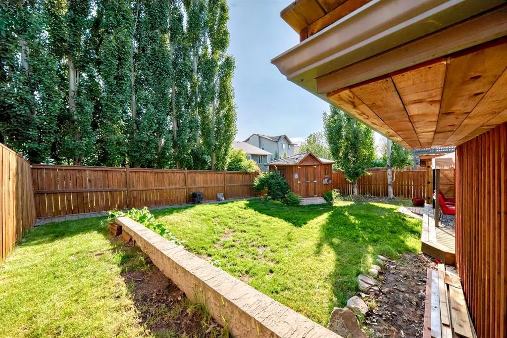 412 Highland Close