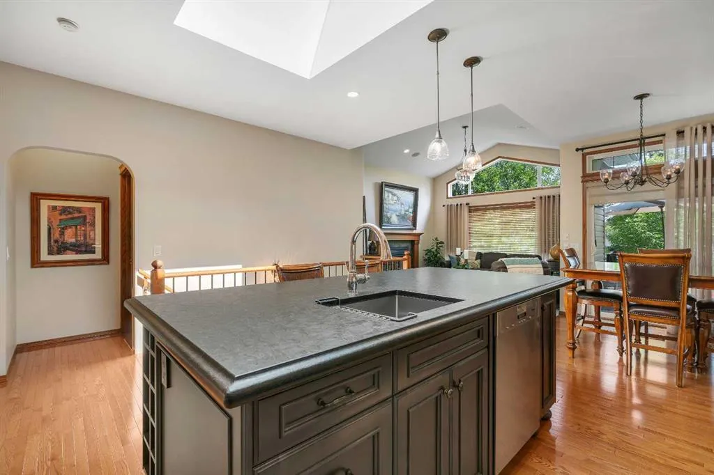 13 Kincora Terrace NW