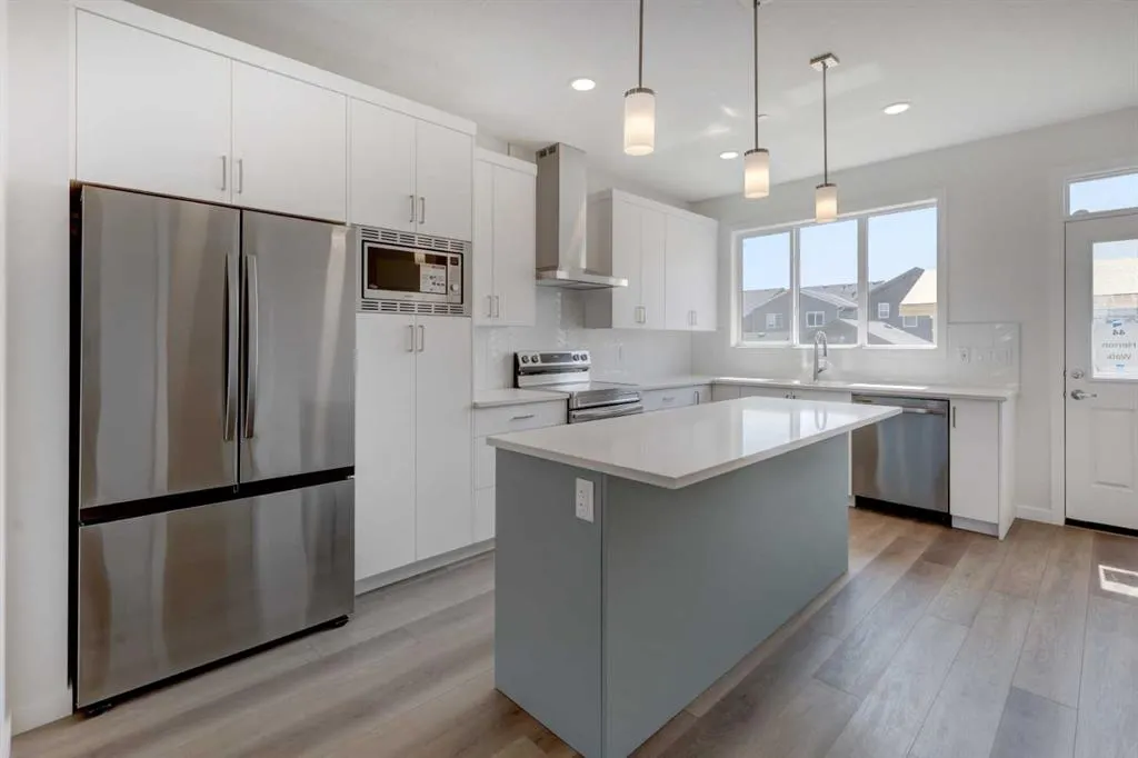 44 Herron Walk NE