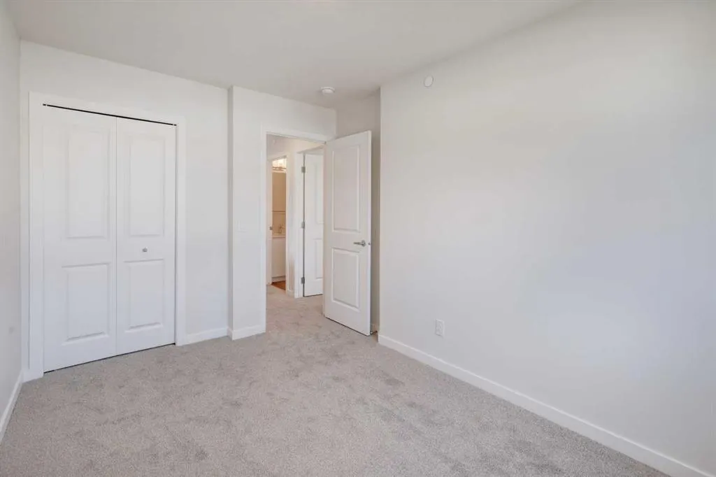 44 Herron Walk NE