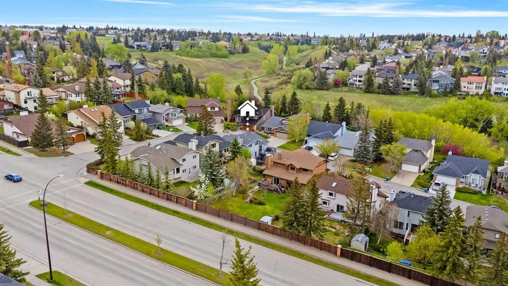 111 Edgebyne Crescent NW