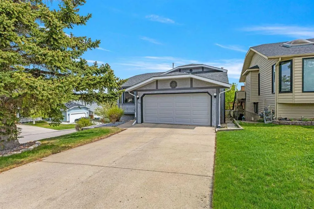 111 Edgebyne Crescent NW