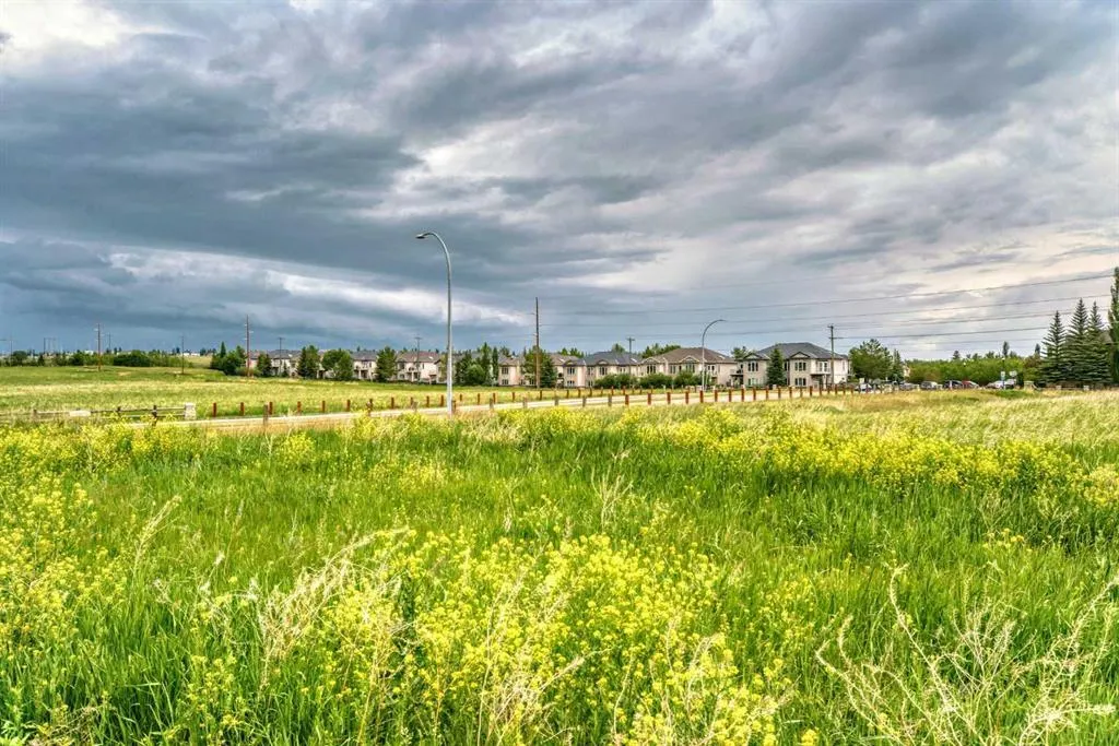 206 Tuscany Ravine Close NW